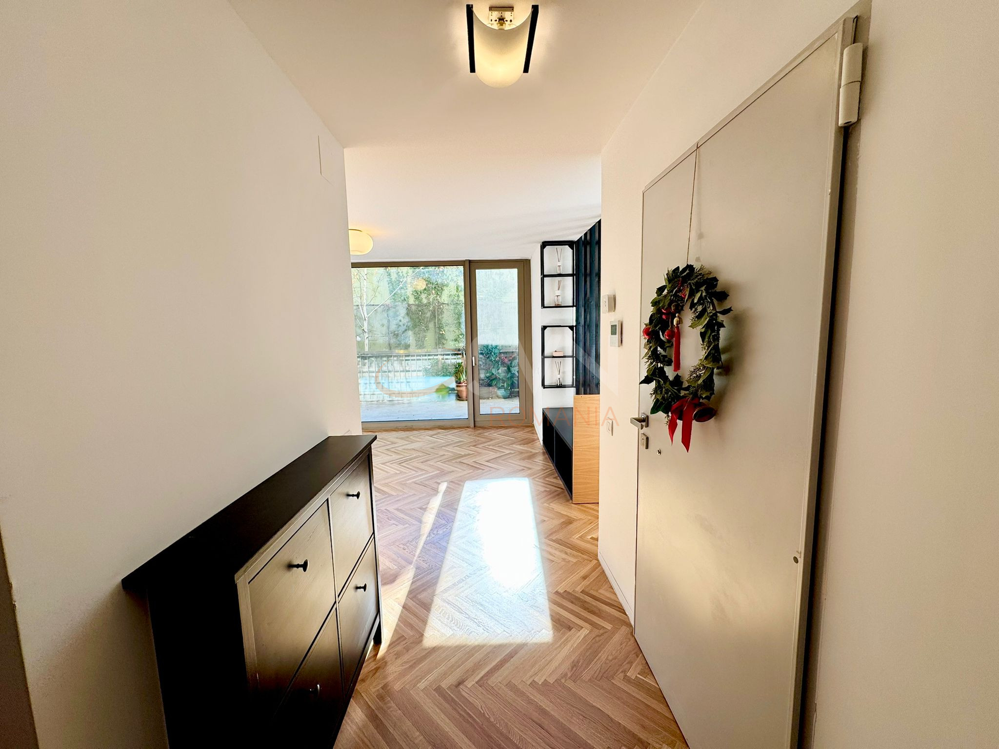 Spatiu comercial 96.93 mp Bucuresti/Piata Victoriei