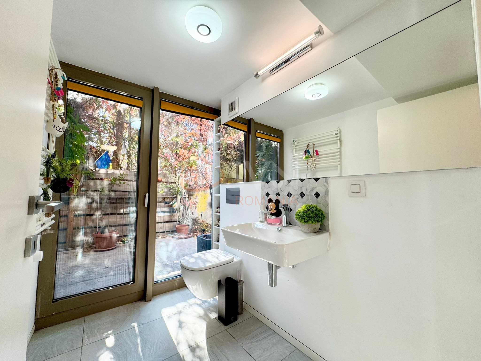 Spatiu comercial 96.93 mp Bucuresti/Piata Victoriei