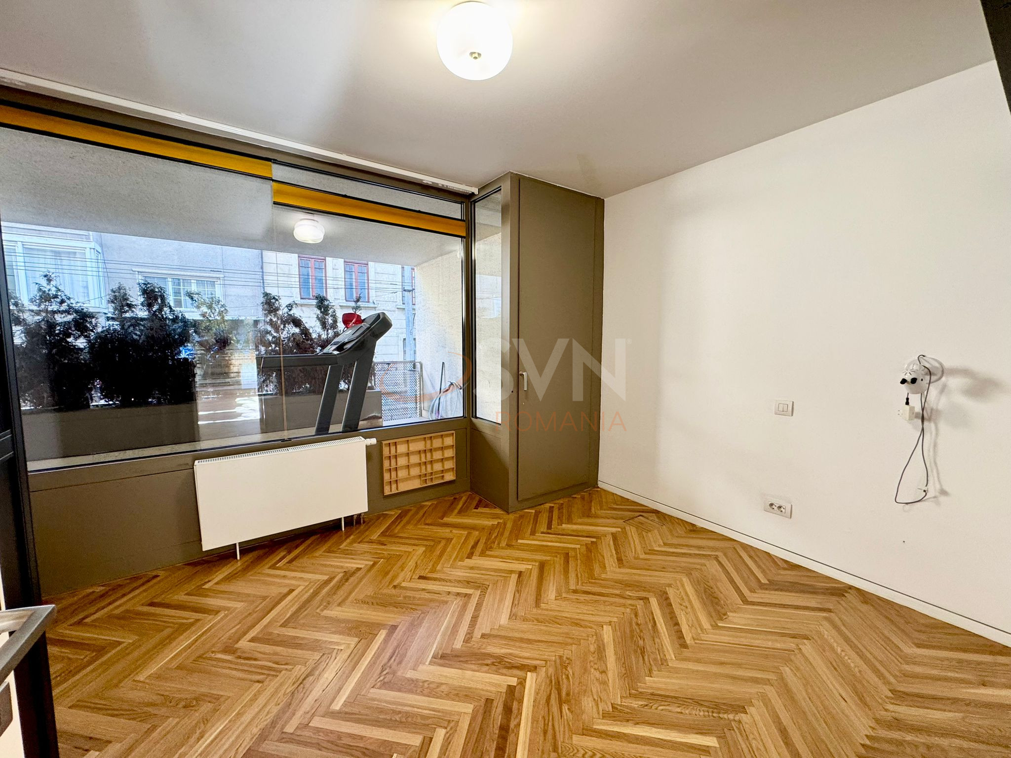 Spatiu comercial 96.93 mp Bucuresti/Piata Victoriei