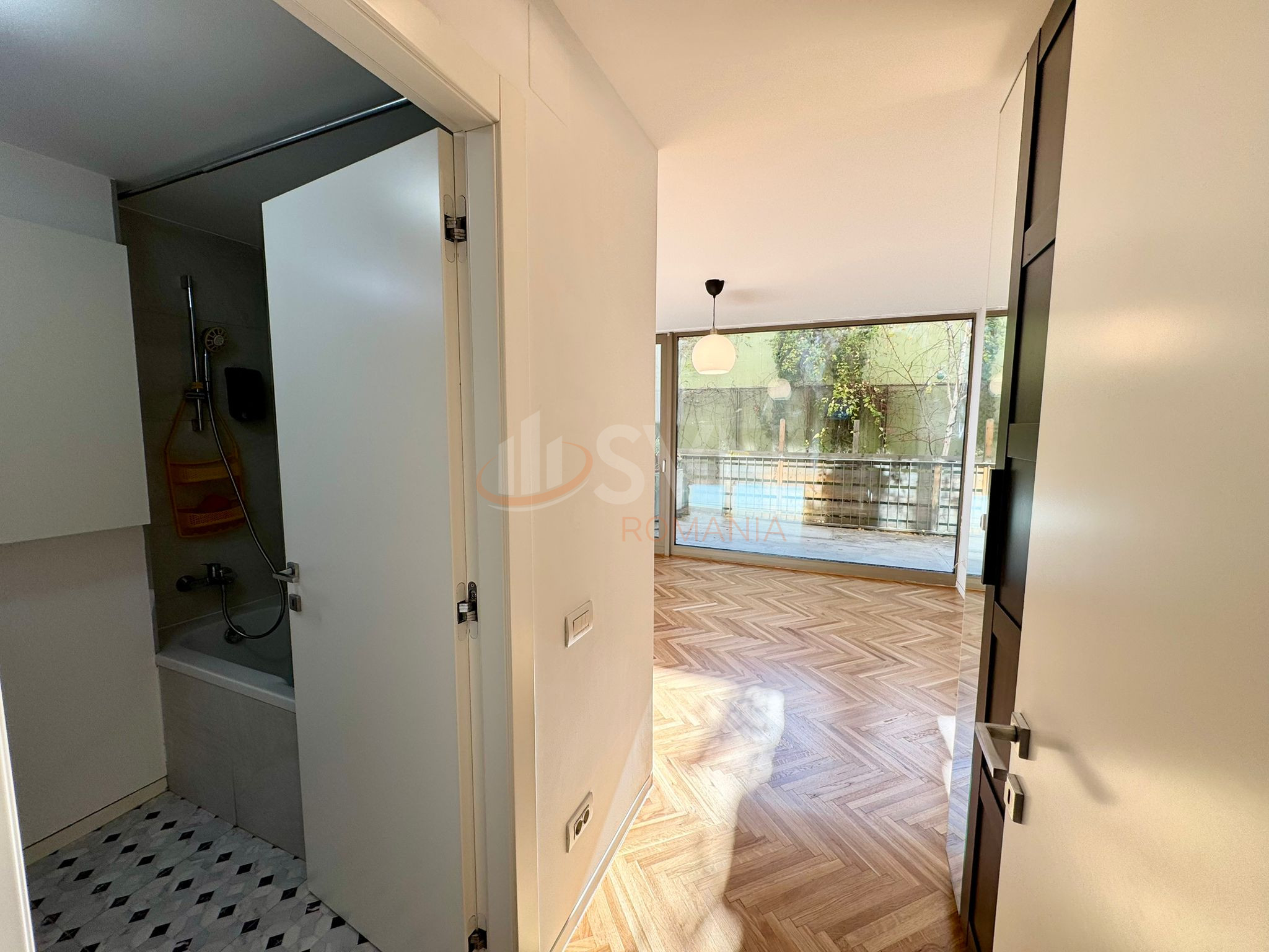 Spatiu comercial 96.93 mp Bucuresti/Piata Victoriei