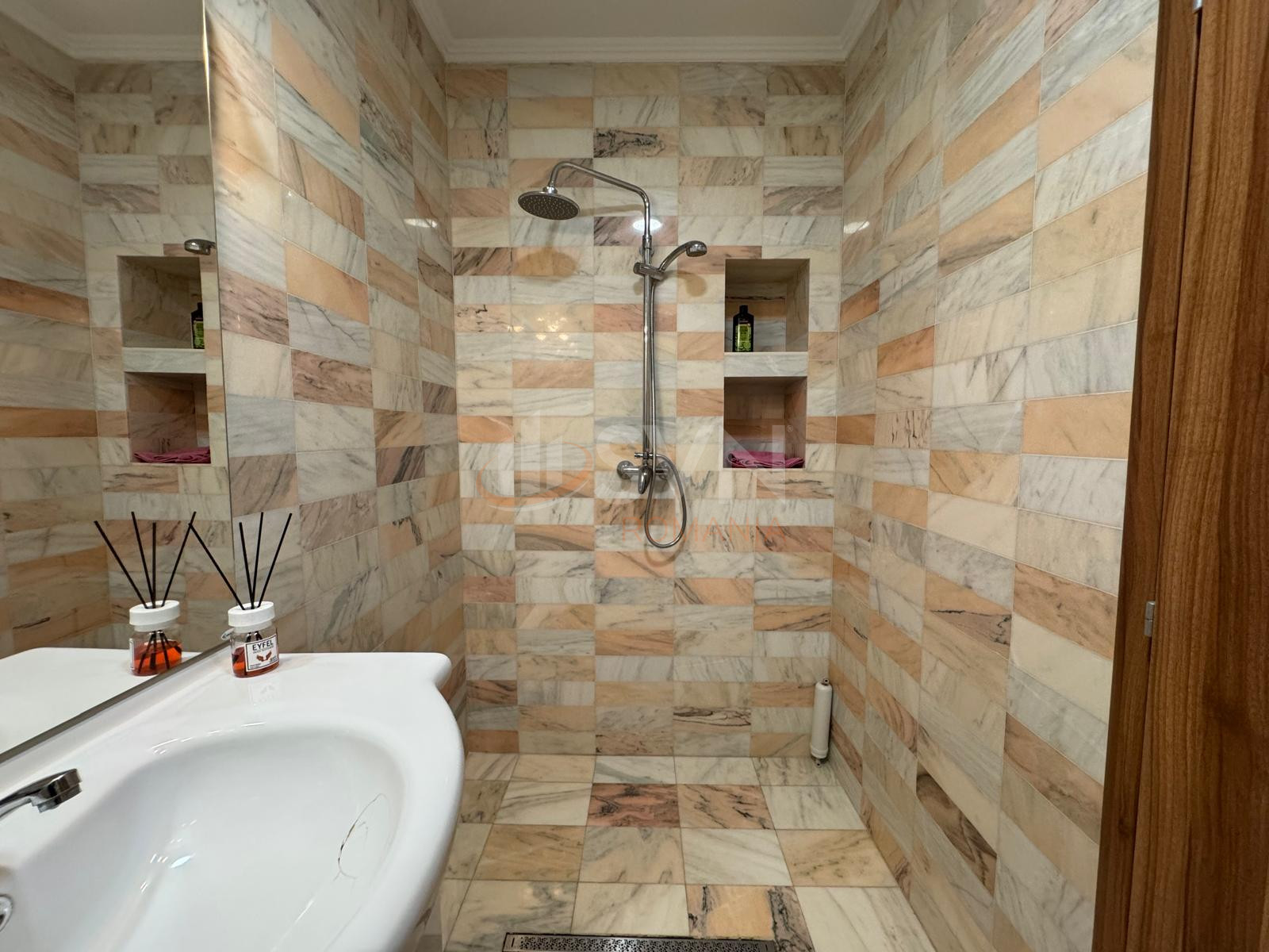 Spatiu comercial 97.49 mp Bucuresti/Eroii Revolutiei