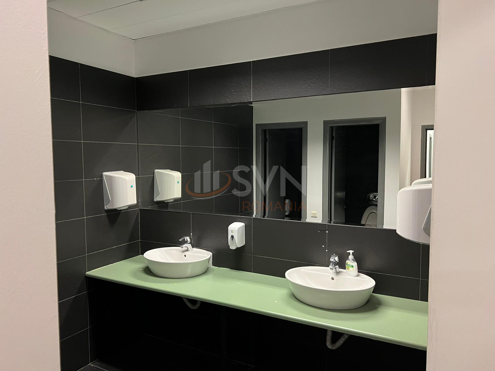 Spatiu comercial 995 mp Bucuresti/Piata Victoriei